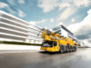 Liebherr Kran in Bewegung auf Strasse Titelbild der Kundenreferenz "Optimierte Vertriebs- & Serviceprozesse" bei Liebherr